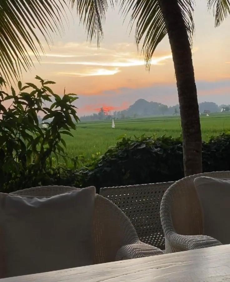 Crescent Moon Villa Ubud  Exterior photo